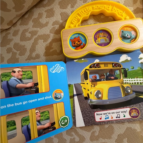 Kids Book Bundle - Picture 4 of 9